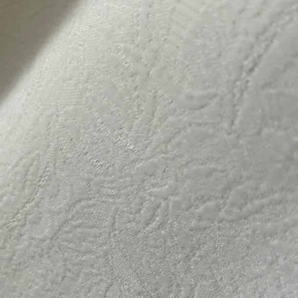 Elegant White Women's Skirt Size 14 fully lined - Picture 3 of 4